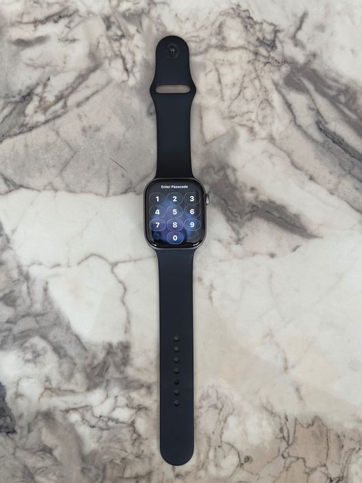 Apple Watch 11  Space Gray Като Нов