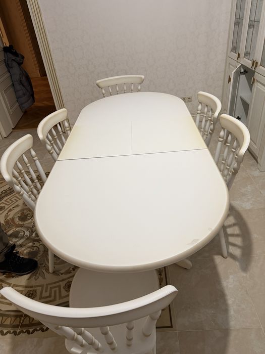 Продается новый кухонный стол