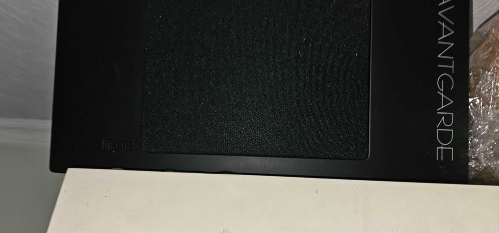 Magnat Avantgarde S 10 колони за стена или таван