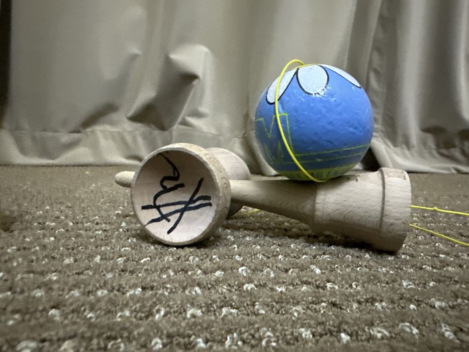 Kendama hun urilizata semnata de Xremus