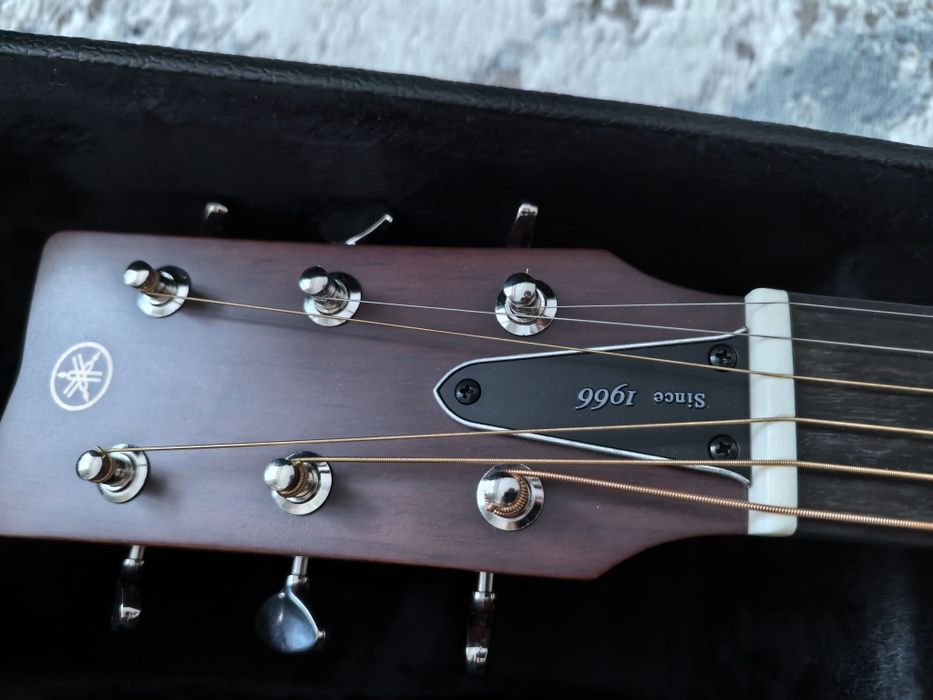 Гитара Yamaha FG5 Red label