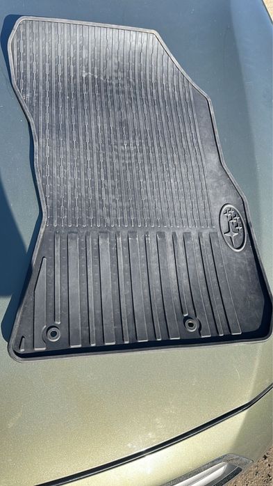 Subaru outback оригинальный полик