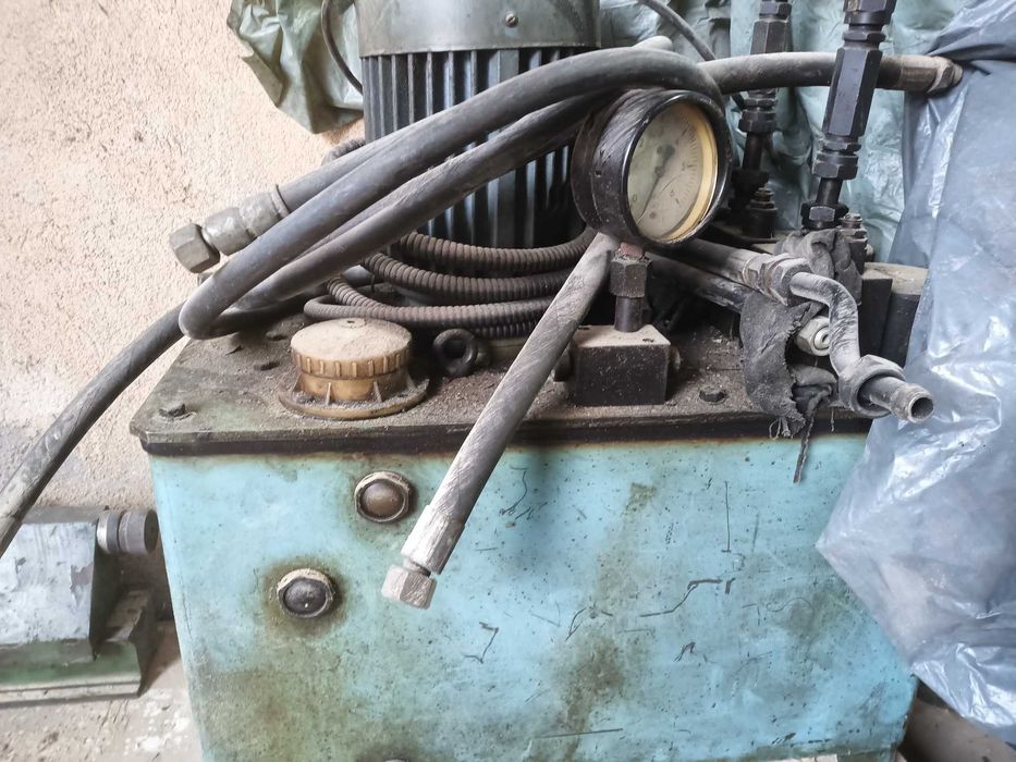 Хидрокупир за струг.Хидравличен купир.