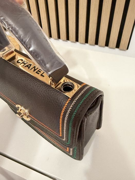 Geanta Chanel super calitate de mana maro auriu