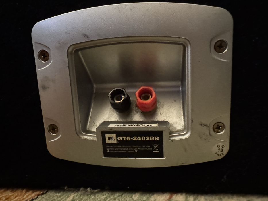 Subwoofer auto pasiv JBL GT-2402BR +amplificator JBL GTO-5355