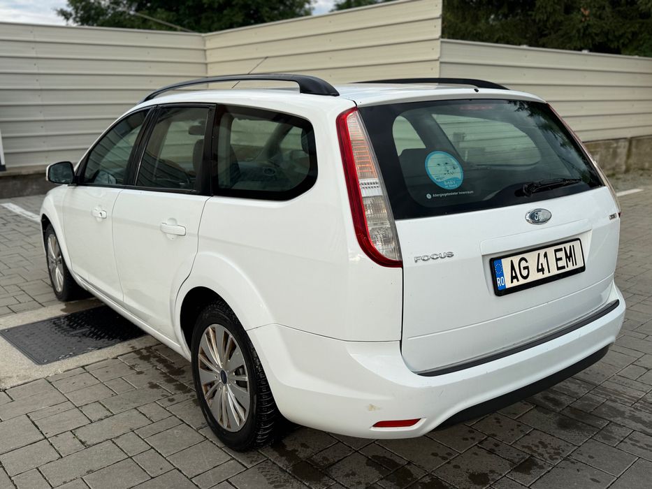 FORD Focus 2010 — imagine 4