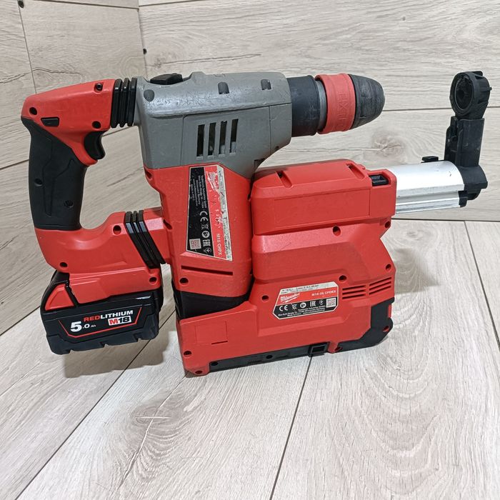 Rotopercutor SDS Plus puternic Milwaukee M18 CHPX cu aspirator de praf