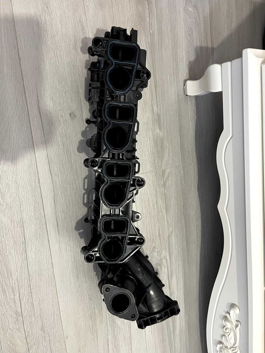 Всмукателна колектор за BMW F39, F40, F44, F45N, F46N, F48, F48N, F54