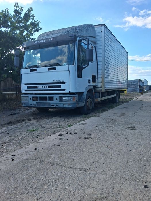 Cub iveco daily  7.5 tone bena  spațiu depozitare container comercial  7.5 tone euro cargo atego nissan  ford sprinter