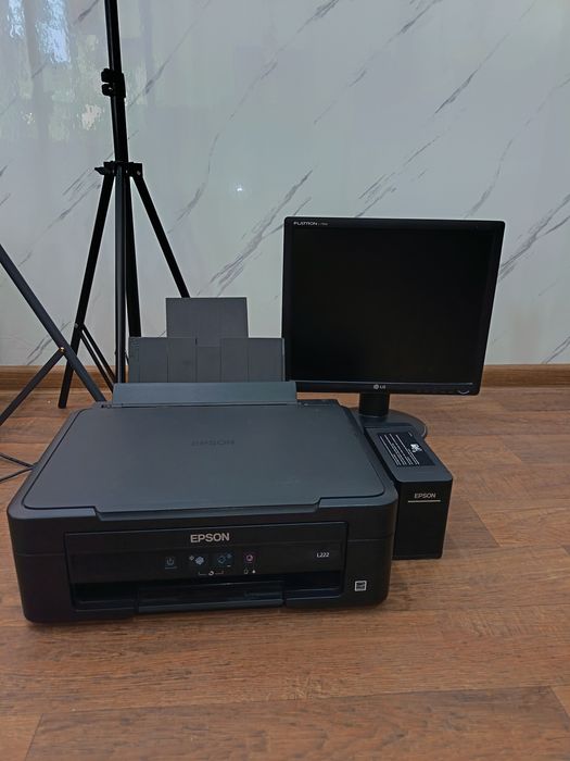EPSON L222 Принтер + монитор
