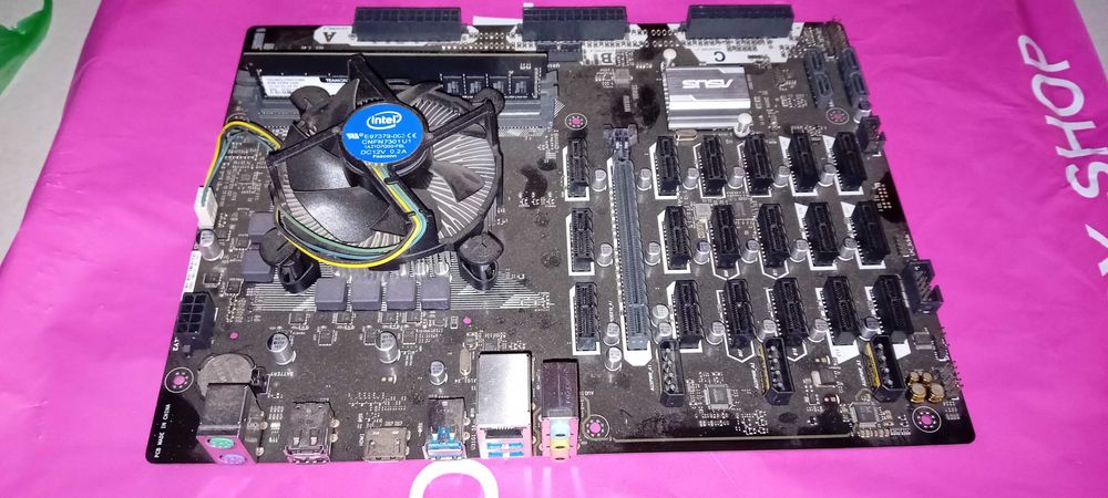 Дънна платка Asus B 250 mining expert