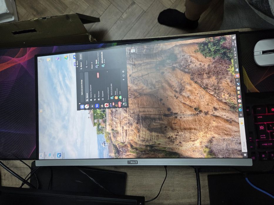 Продам мониторы компьютер и колонки