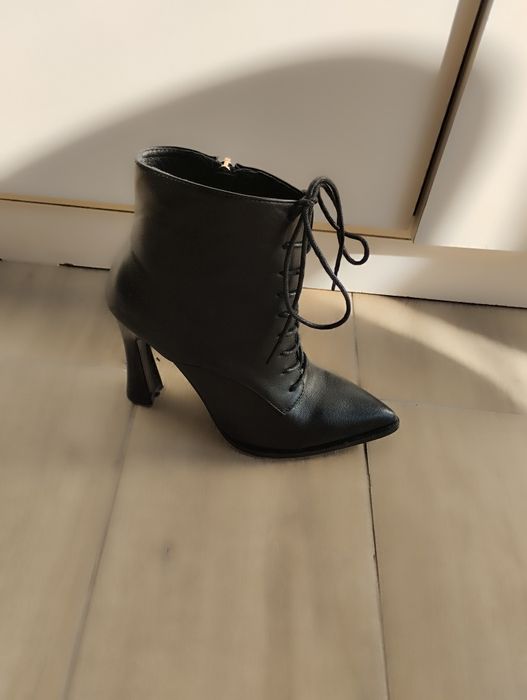 Сапоги новые продам