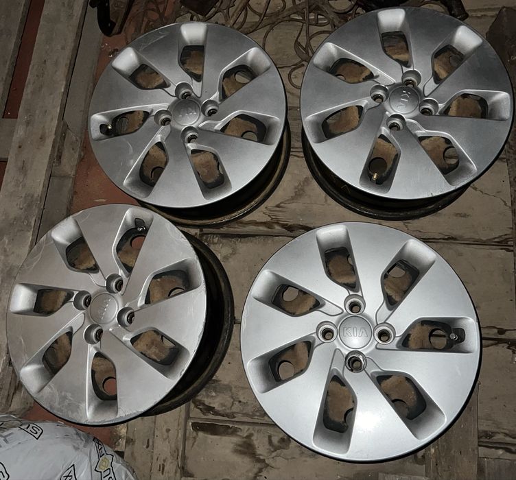 Диски с колпаками Kia Rio оригинал