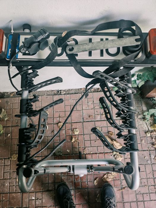 Suport 4 biciclete prindere carlig Thule HangOn 9708 și placa număr cu ambele variante de pini