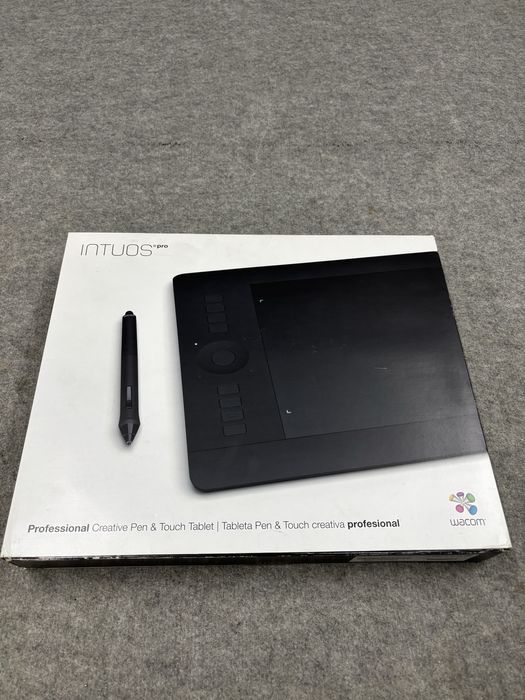 Графичен таблет Wacom Intuos Pro PTH-651-ENES