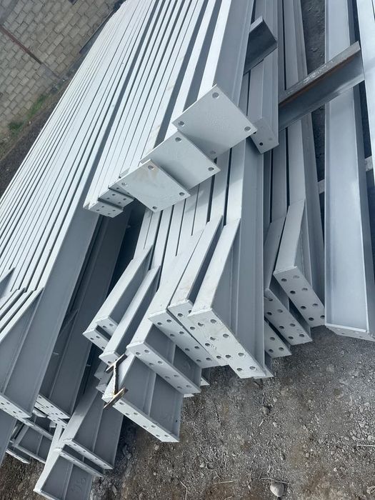 Vand Ferme metalice pentru acoperis , hale , structuri 150-200 mp