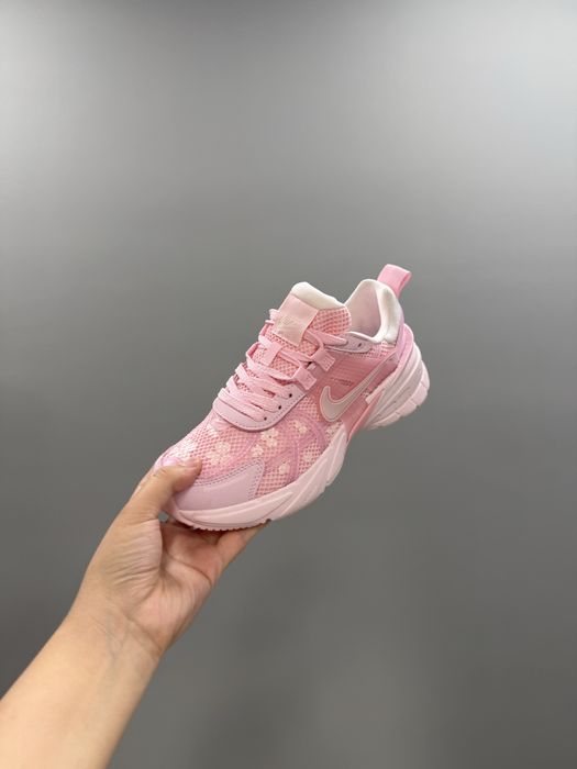 Nike V2K Run Pink Foam Arctic Pink
