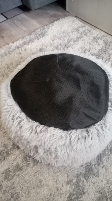 Лежанка для кошек 40x40