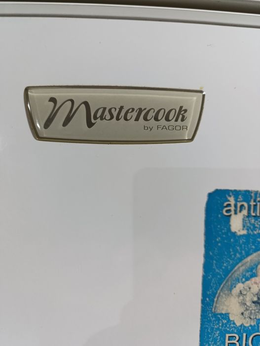 Холодильник Mastercooк