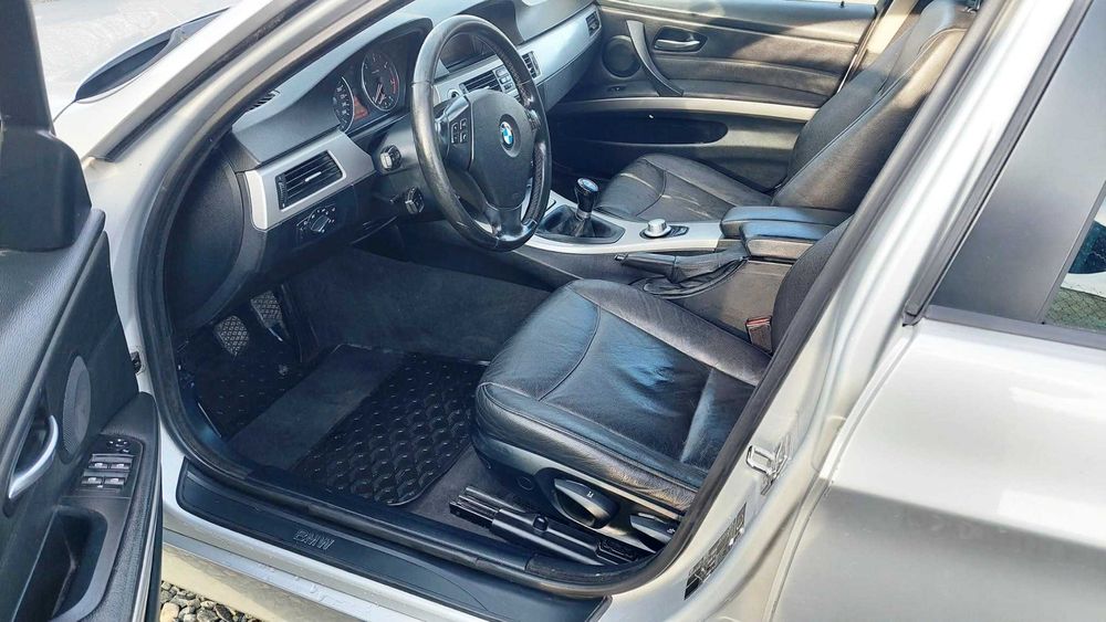 BMW seria 3 2.0d 150 cai E91 an 2006  NAVI PIELE