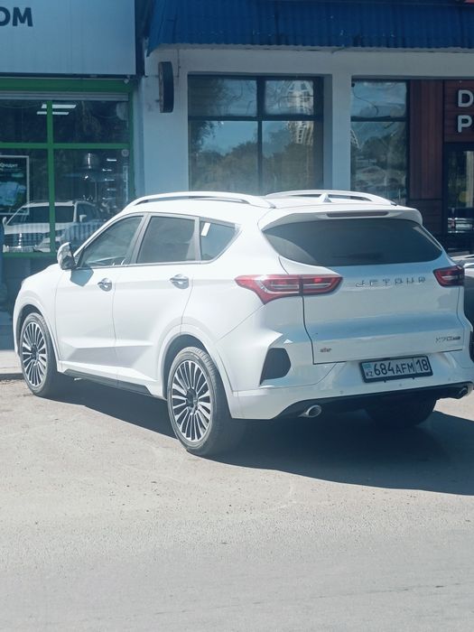 Продам  автомобильJETOURX70