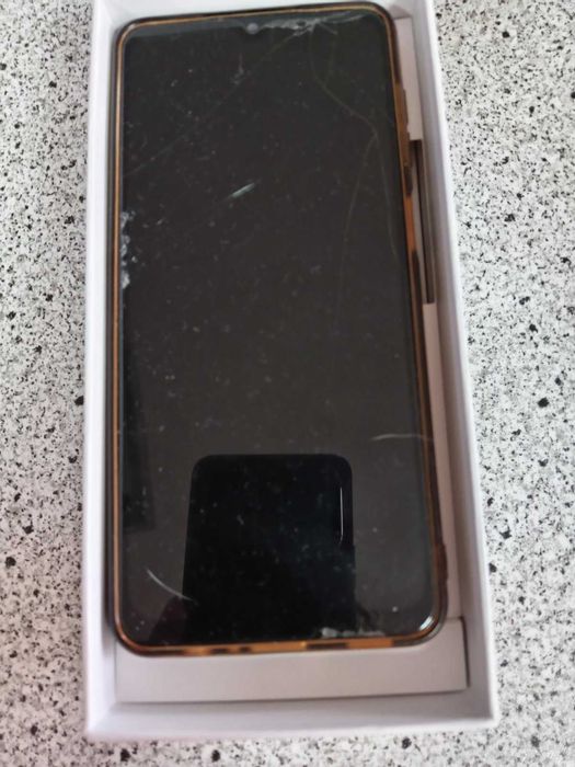 Телефон Samsung A12