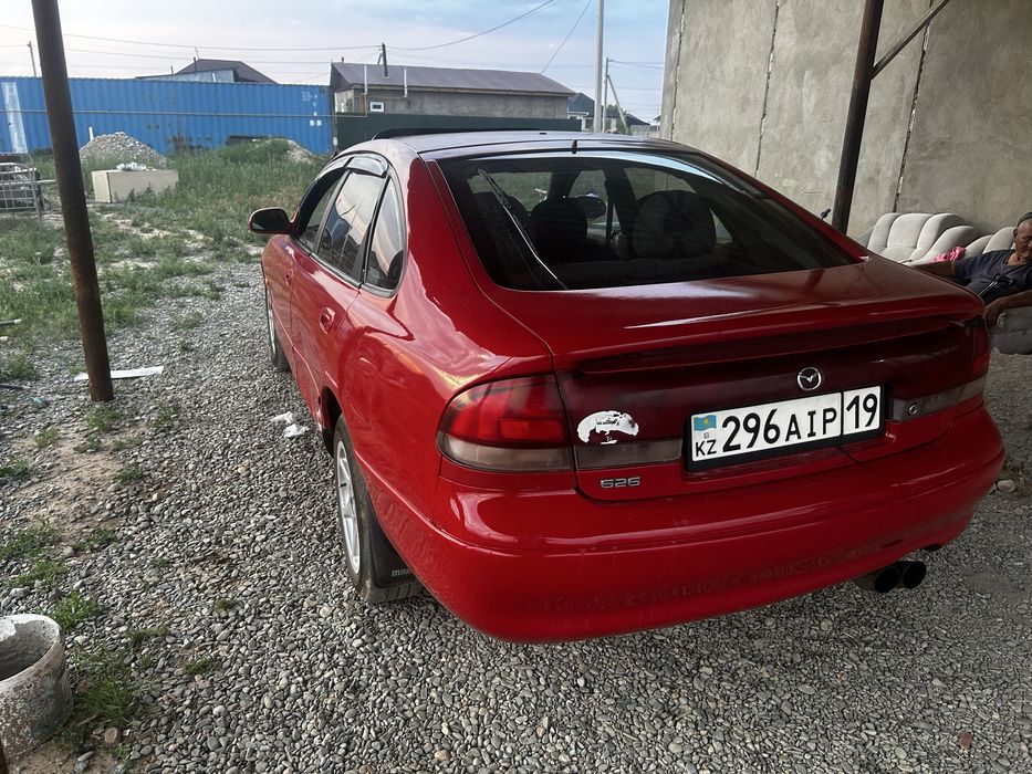 Продам машину срочно Мазда кронус