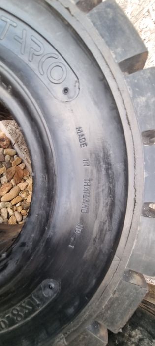 Anvelope Pline Stivuitor Tusker Starco 21x8-9/6.00 Solid