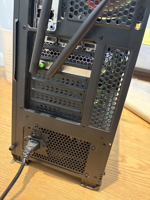 PC Gaming RTX 3060 12 GB Gainward, 16 GB DDR4, Intel i3 10105f