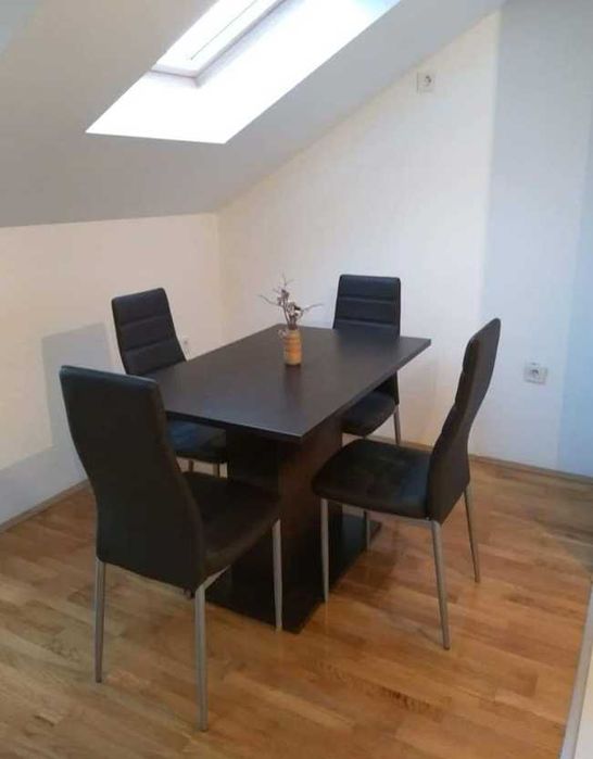 Дава се под наем Тристаен апартамент в Бургас, Братя Миладинови - 95 кв.м за 321.3 € - Снимка #1