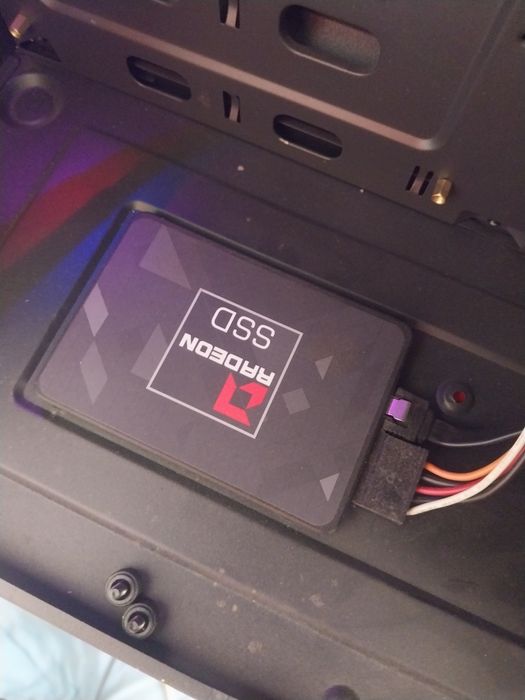 Продам компьютер Core I 3 ssd256