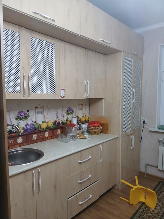 Кухонный гарнитур в отличном состоянии