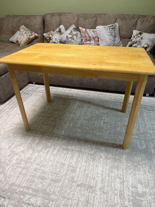 Стол кухонный деревянный