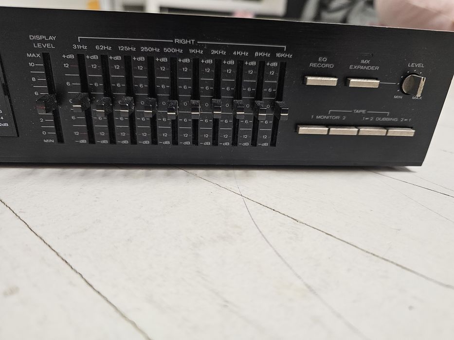 Realistic egalizator impecabil!