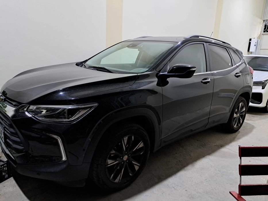 Продам новый Tracker 2023 premire black