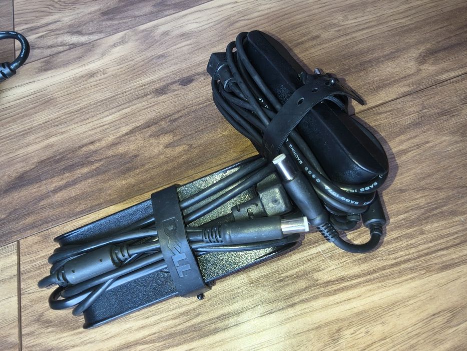 Încărcător laptop Dell