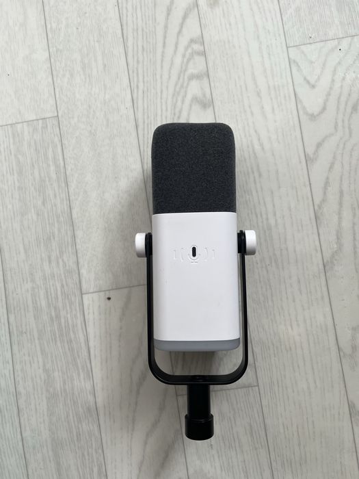 Продаю стримерский набор Микрофон и Микшер