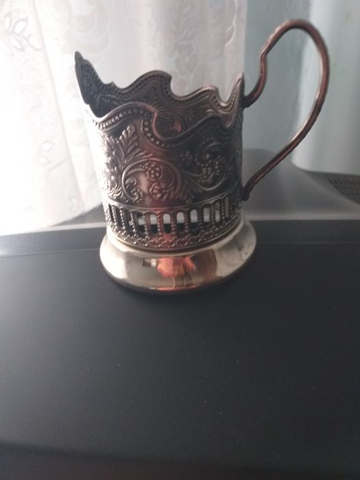 Продаю Подстаканник  1 штука