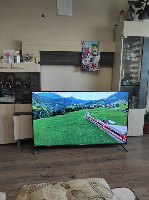 Смарт Телевизор CHIQ 58 инча Android Ultra HD 4K