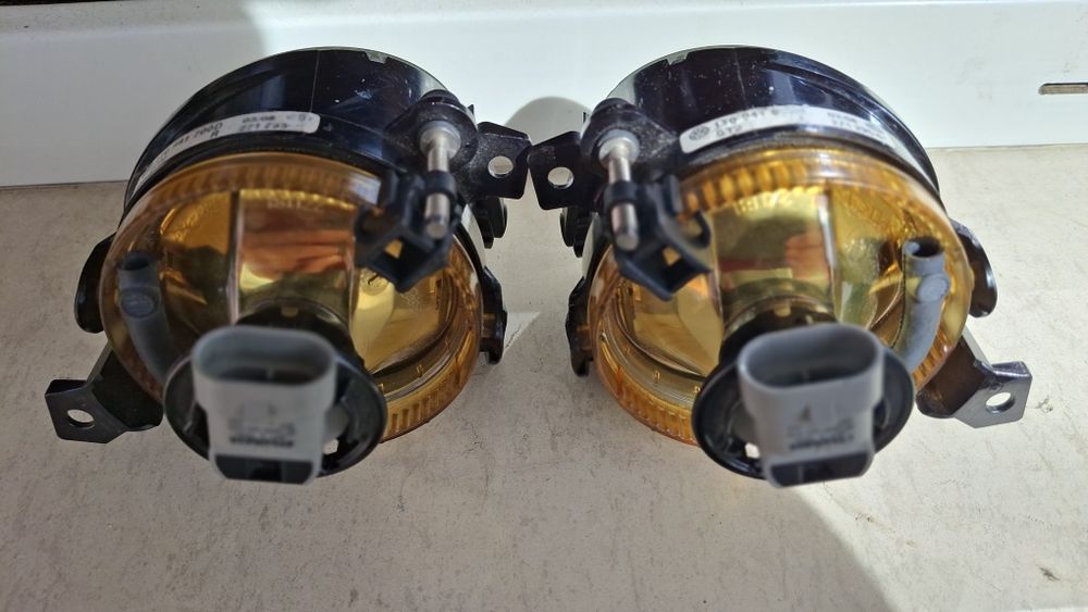 Оригинални халогени Hella за VW