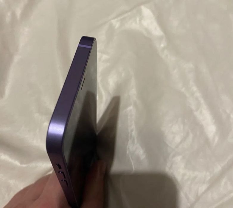 Продам айфон 12 64гб