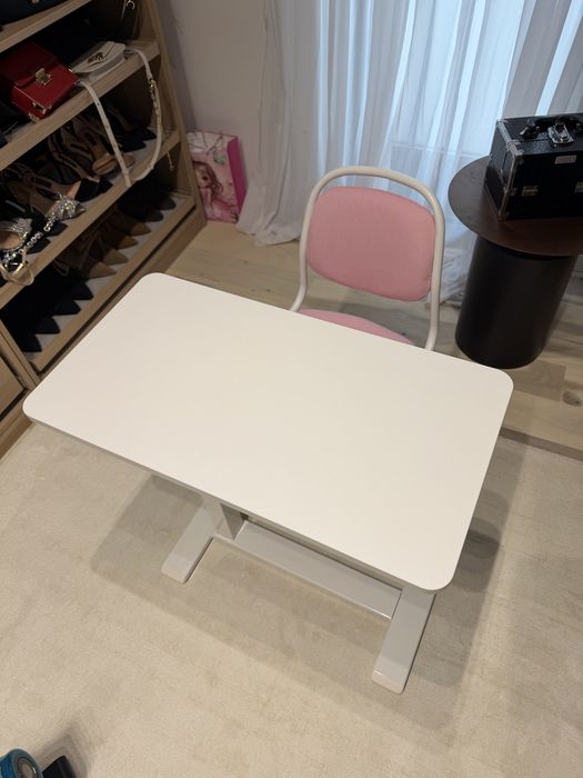 Birou si scaun ikea