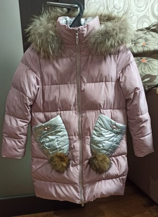 Продам теплую куртку на девочку