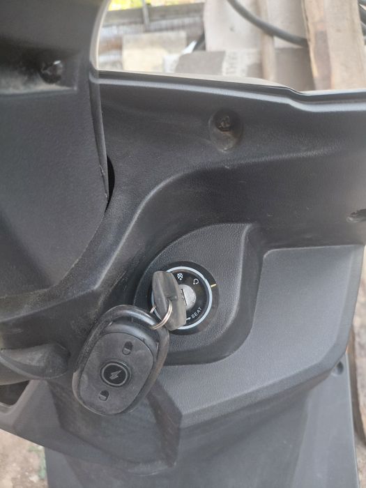Электроскутер продам