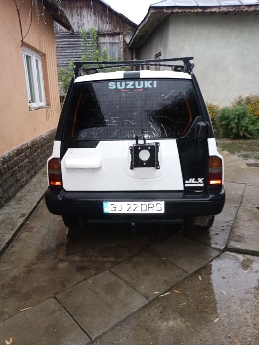 Vând Suzuki Vitara