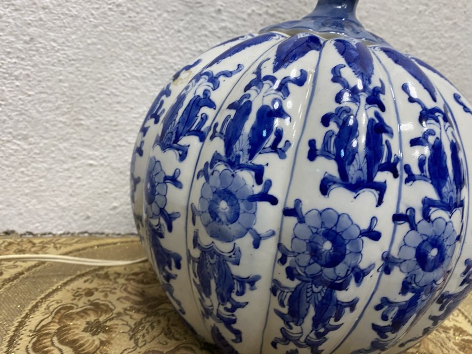 Холандска порцеланова ламп