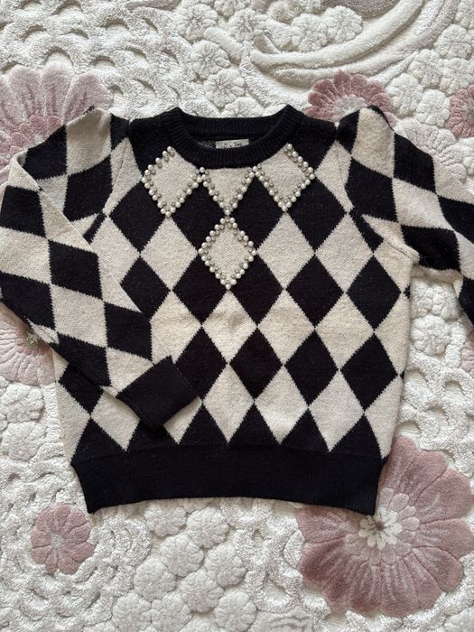 Pulover cu umeri dimensionati!