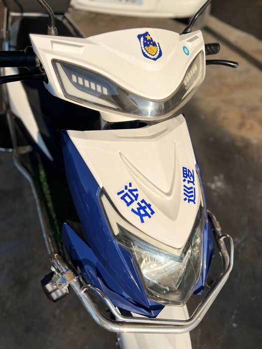 Elektr skuter police