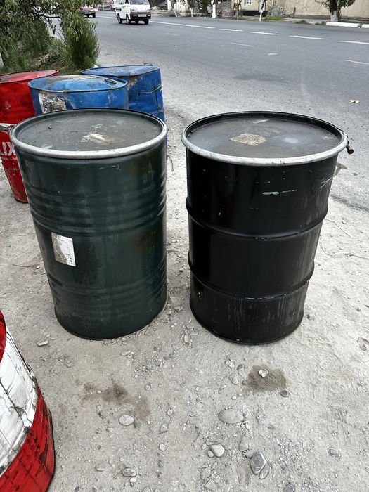 200 L temir bochka sotiladi